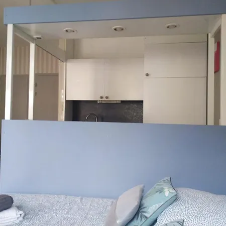 Meublé L'orée Du Parc Apartamento *